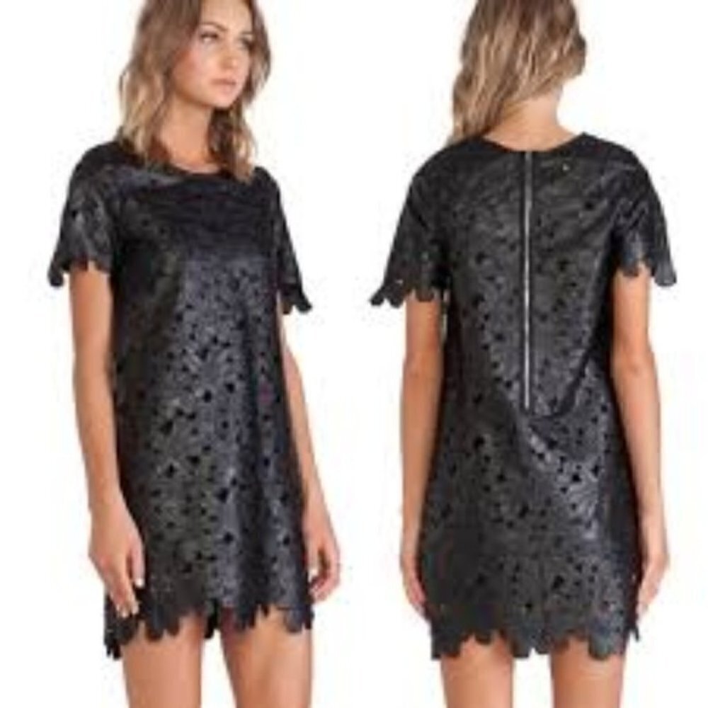 JOA Keyhole lace mini dress (S)